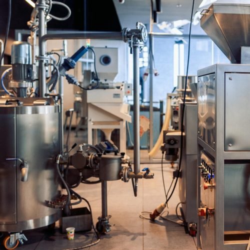 manufacturin-automatic-production-chocolate-sweets-modern-factory-food-industry-automated-min